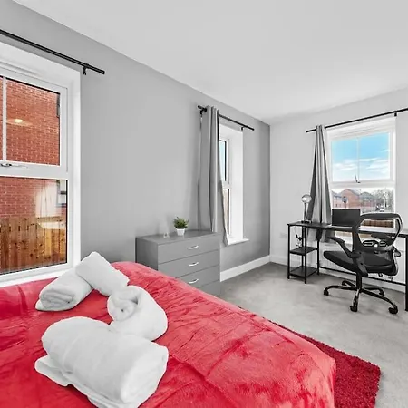 Semesterbostad Opulent 2br 2ba House With Free Parking