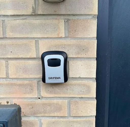 Semesterbostad Opulent 2br 2ba House With Free Parking Leeds (West Yorkshire)