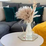 Opulent 2br 2ba House With Free Parking 度假居 *