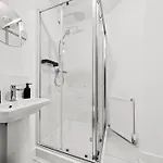 Opulent 2br 2ba House With Free Parking 利兹