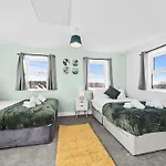 Opulent 2br 2ba House With Free Parking 利兹