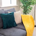 Opulent 2br 2ba House With Free Parking 度假居 利兹