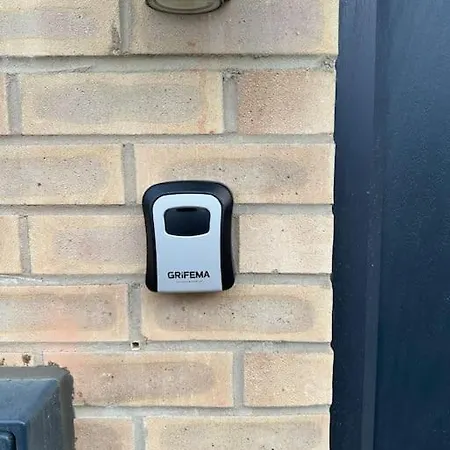 Holiday home Opulent 2br 2ba House With Free Parking Leeds (West Yorkshire)