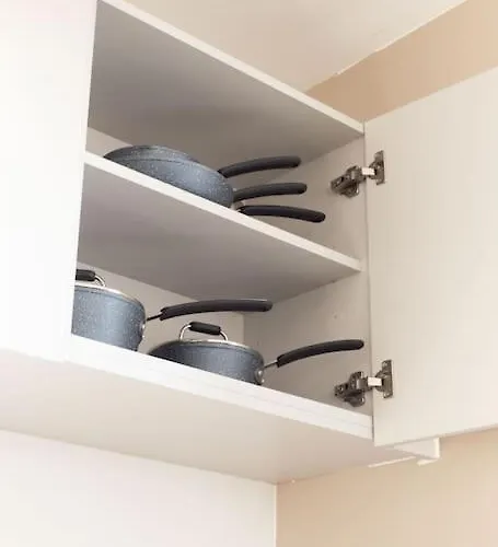 Opulent 2br 2ba House With Free Parking Holiday home Leeds (West Yorkshire)