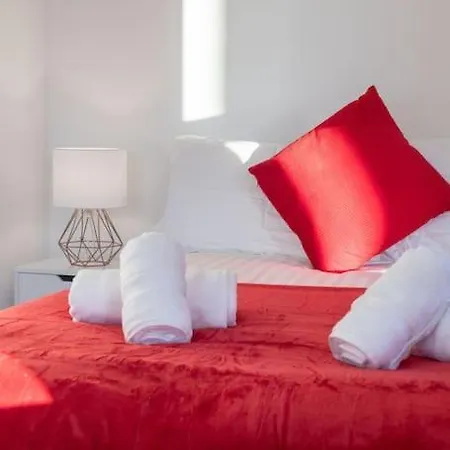 度假居 Opulent 2br 2ba House With Free Parking