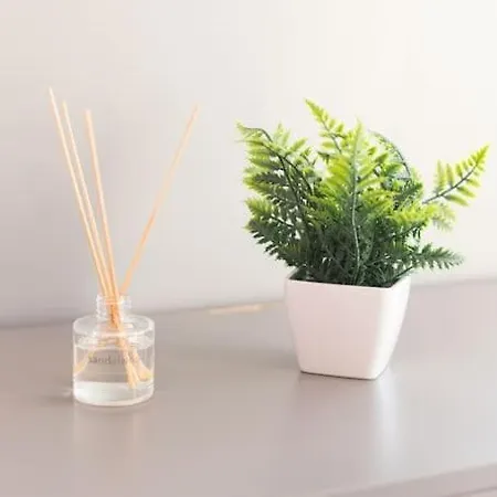 Opulent 2br 2ba House With Free Parking